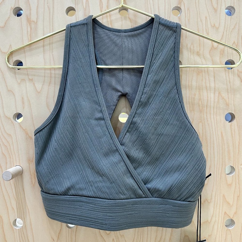 MONO B - Textured Lines Jacquard TACTEL Sports Bra